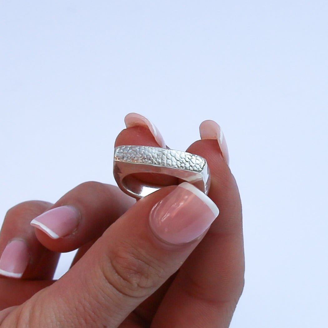 Bar Signet Ring ~ Impressions